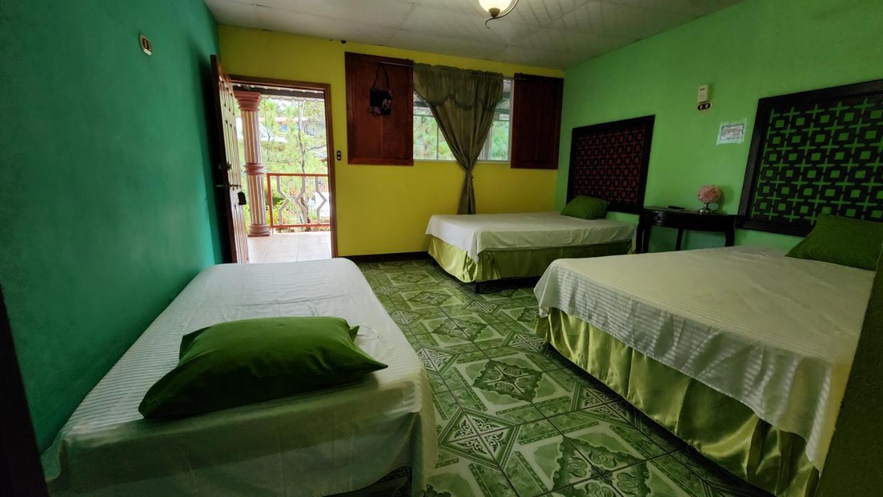 Hotel Y Restaurante Las Margaritas Perquin ภายนอก รูปภาพ