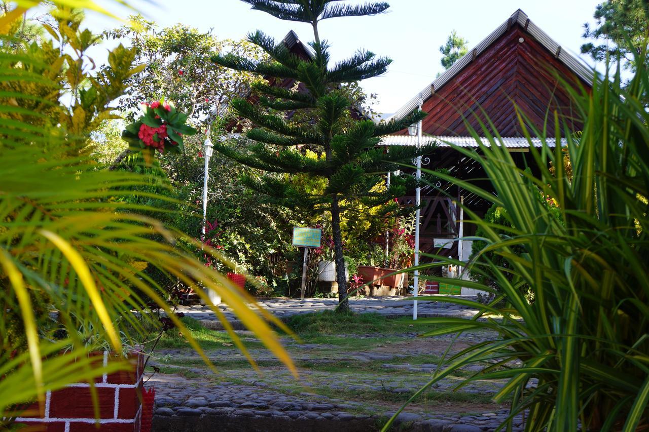 Hotel Y Restaurante Las Margaritas Perquin ภายนอก รูปภาพ