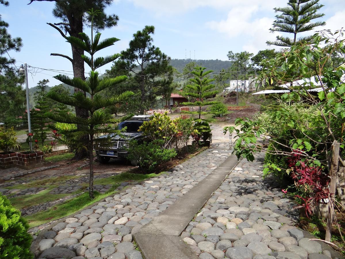 Hotel Y Restaurante Las Margaritas Perquin ภายนอก รูปภาพ